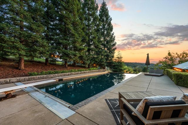 7380 Ridge Rd, Newcastle, CA 95658