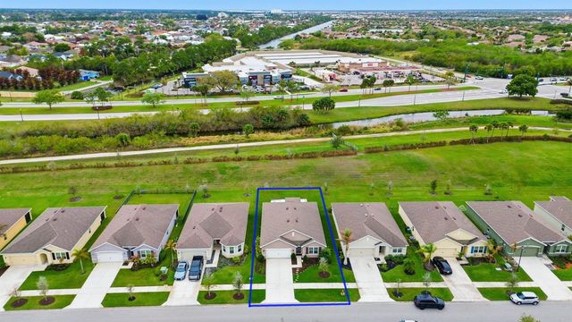 10862 SW Pacini Way, Port St. Lucie, FL 34987