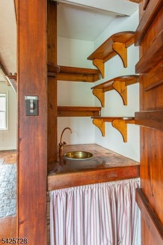 175 Route202, Far Hills Boro, NJ 07931