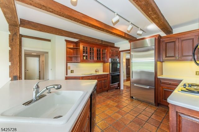 175 Route202, Far Hills Boro, NJ 07931