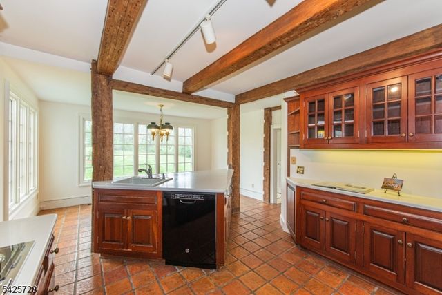 175 Route202, Far Hills Boro, NJ 07931