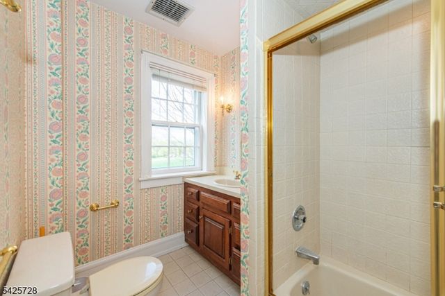 175 Route202, Far Hills Boro, NJ 07931