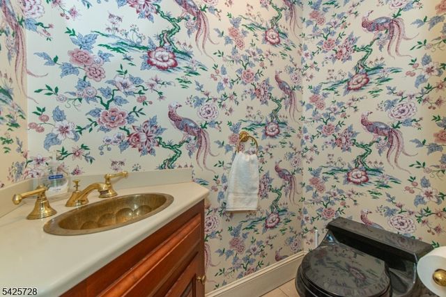 175 Route202, Far Hills Boro, NJ 07931