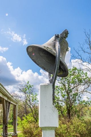 175 Route202, Far Hills Boro, NJ 07931