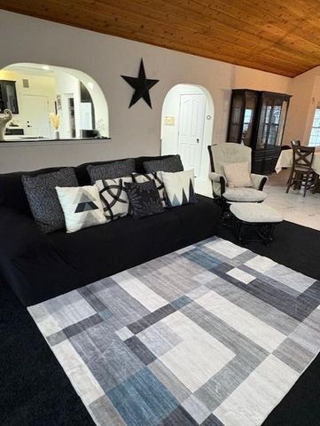 20564 Wildwood West Dr, Penn Valley, CA 95946