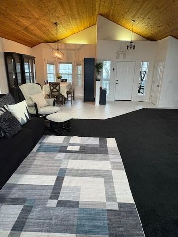 20564 Wildwood West Dr, Penn Valley, CA 95946