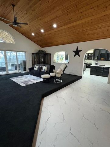 20564 Wildwood West Dr, Penn Valley, CA 95946