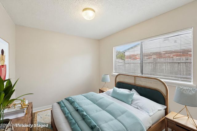 4371 CROSSBOW Road, Jacksonville, FL 32208