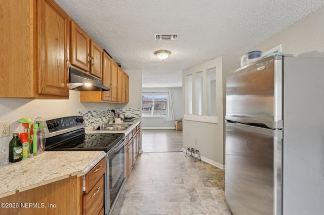 4371 CROSSBOW Road, Jacksonville, FL 32208