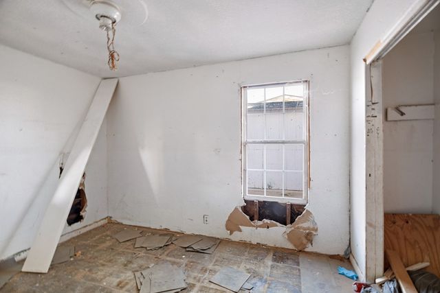 1201 Lloyd Ave, Big Spring, TX 79720