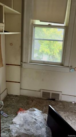 4619 Balfour Road, Detroit, MI 48224