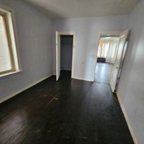 619 E 102nd Place, Chicago, IL 60628