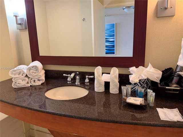 18001 Collins Ave 618, Sunny Isles Beach, FL 33160