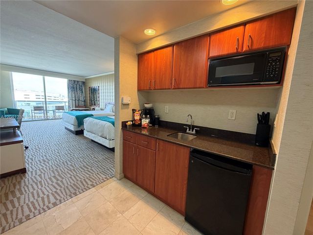 18001 Collins Ave 618, Sunny Isles Beach, FL 33160