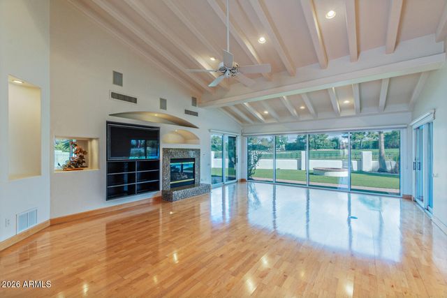 8262 E VISTA DE VALLE --, Scottsdale, AZ 85255