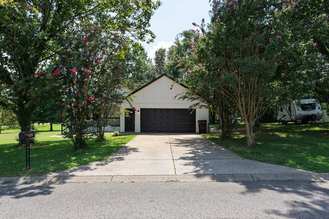 501 Sheath Cir, Lebanon, TN 37087