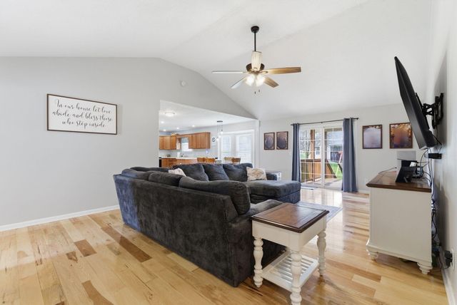 438 Oakley Avenue, Harrodsburg, KY 40330