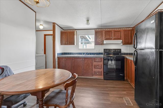 674 Bernard Road, New Vienna, OH 45159