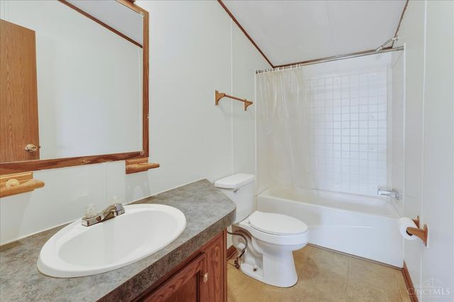 674 Bernard Road, New Vienna, OH 45159