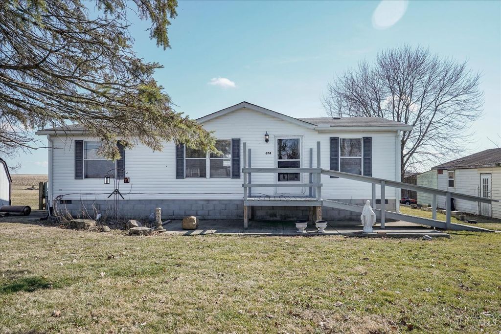 674 Bernard Road, New Vienna, OH 45159