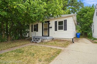 7511 Meadow Avenue, Warren, MI 48091