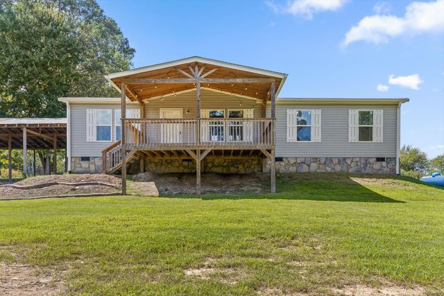 37 Scratch Ankle Road, Trenton, GA 30752