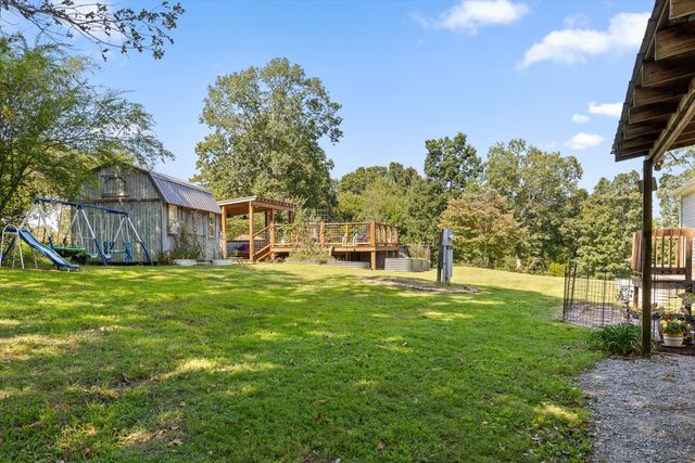 37 Scratch Ankle Road, Trenton, GA 30752