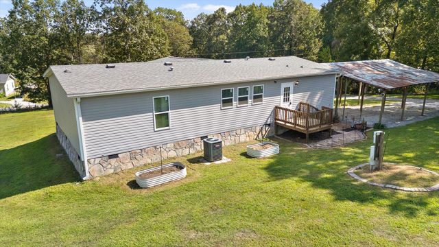 37 Scratch Ankle Road, Trenton, GA 30752