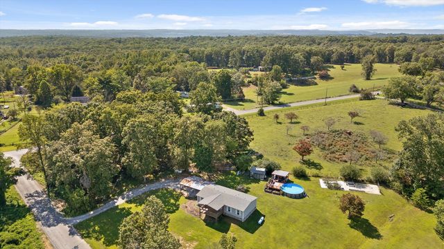 37 Scratch Ankle Road, Trenton, GA 30752
