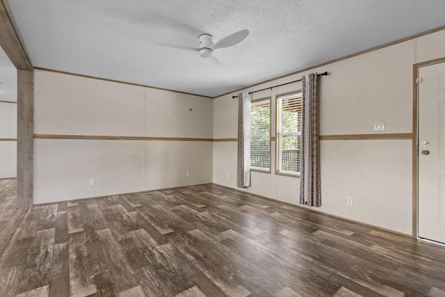 37 Scratch Ankle Road, Trenton, GA 30752