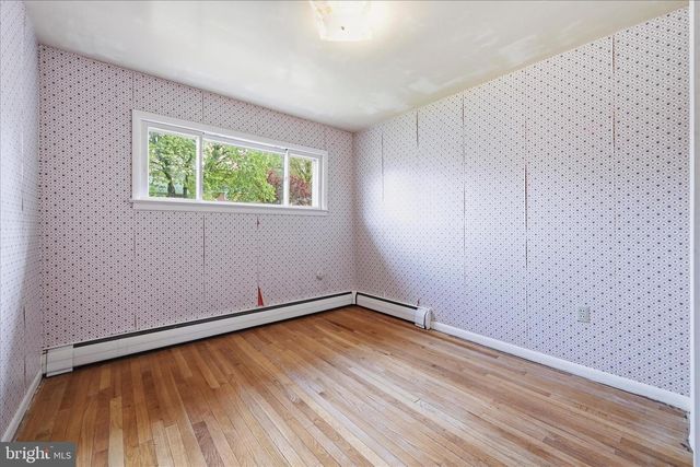 904 CRESTVIEW AVE, Reading, PA 19607