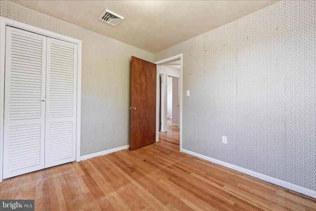 904 CRESTVIEW AVE, Reading, PA 19607