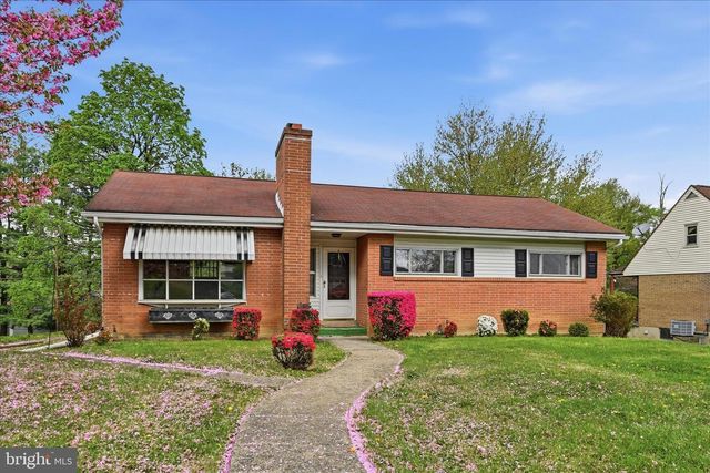 904 CRESTVIEW AVE, Reading, PA 19607