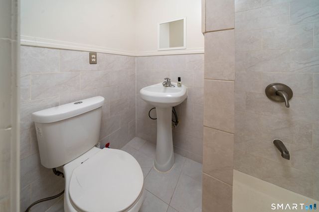 30 Grafton Road, Hamden, CT 06517