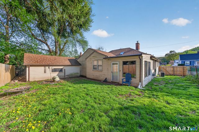 30 Grafton Road, Hamden, CT 06517