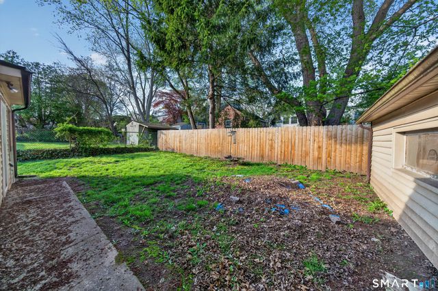 30 Grafton Road, Hamden, CT 06517