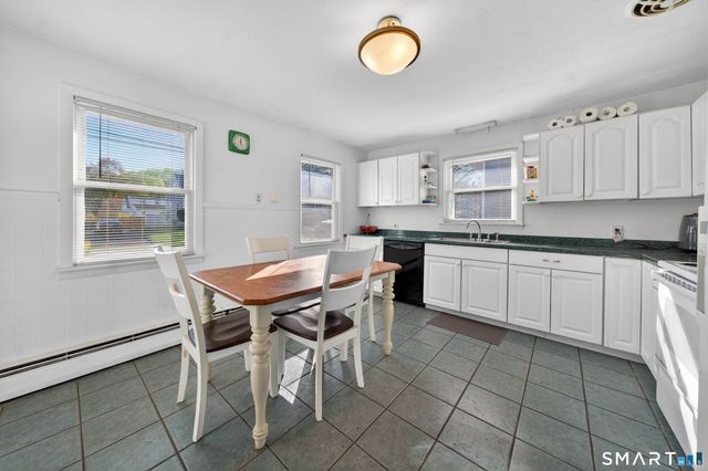 30 Grafton Road, Hamden, CT 06517