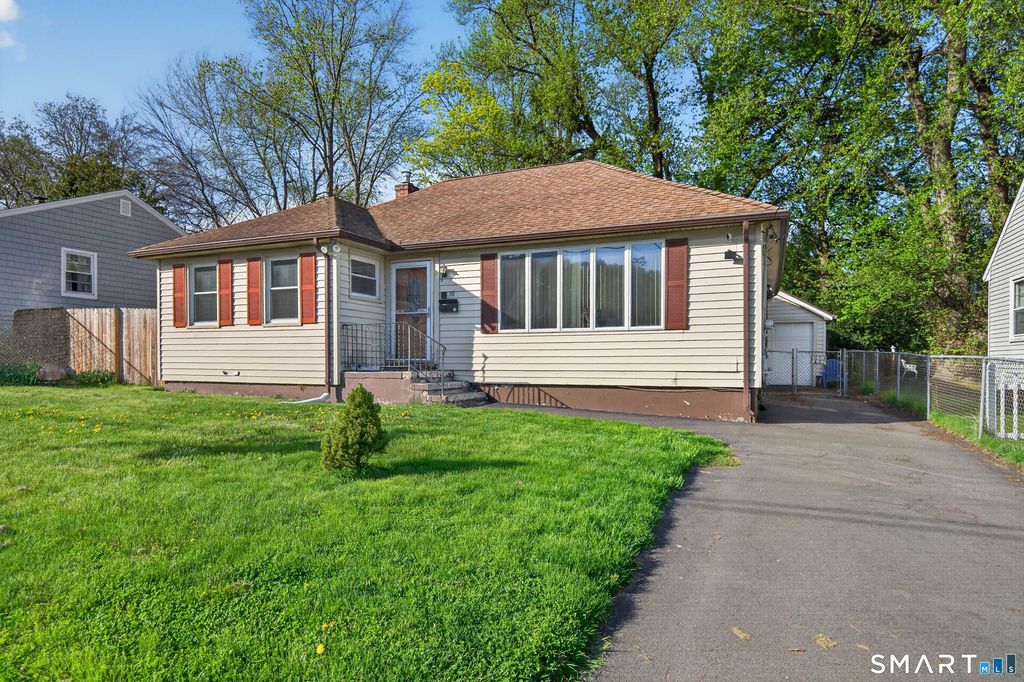 30 Grafton Road, Hamden, CT 06517