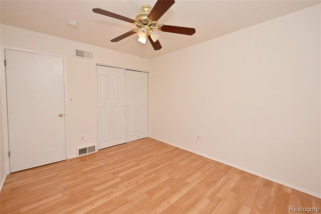 27807 Delton Street, Madison Heights, MI 48071