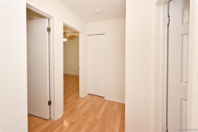 27807 Delton Street, Madison Heights, MI 48071