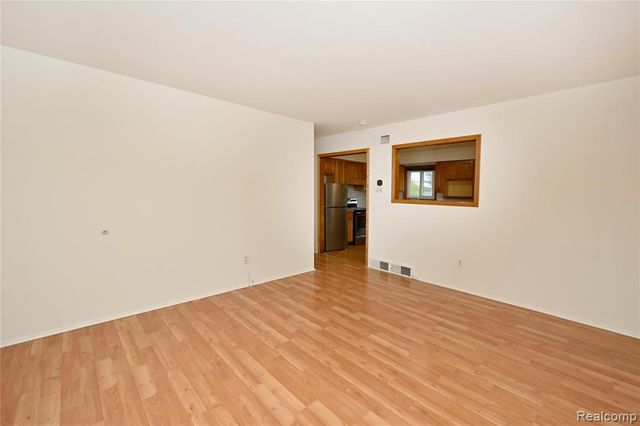27807 Delton Street, Madison Heights, MI 48071