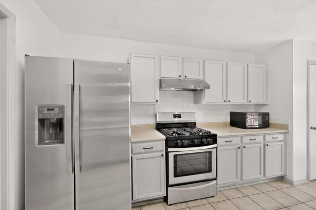 6114 Bisbee Place NW, Albuquerque, NM 87114