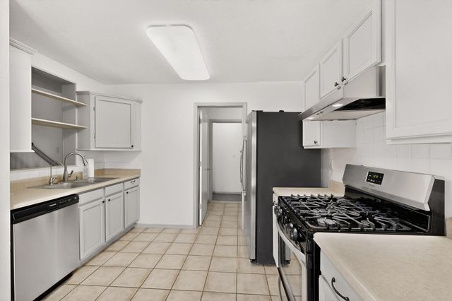 6114 Bisbee Place NW, Albuquerque, NM 87114