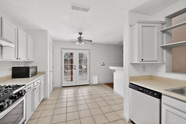 6114 Bisbee Place NW, Albuquerque, NM 87114