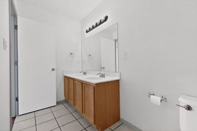 6114 Bisbee Place NW, Albuquerque, NM 87114