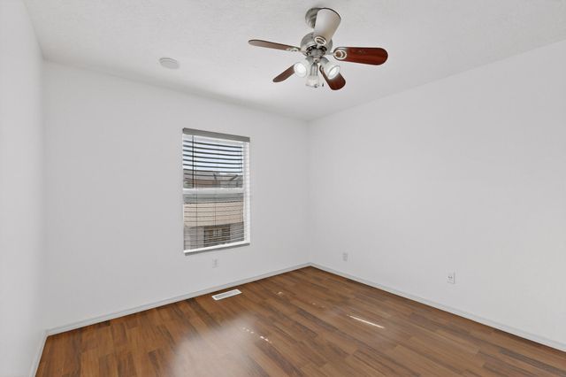 6114 Bisbee Place NW, Albuquerque, NM 87114