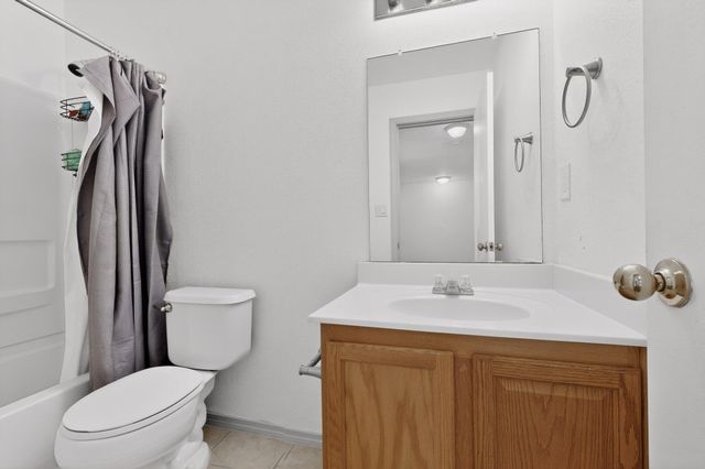 6114 Bisbee Place NW, Albuquerque, NM 87114