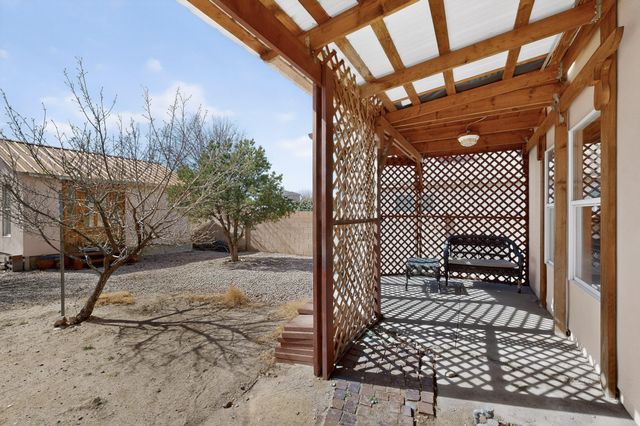 6114 Bisbee Place NW, Albuquerque, NM 87114