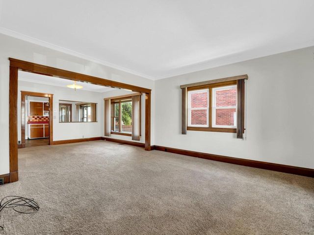 1005 Blaine AVENUE, Racine, WI 53405