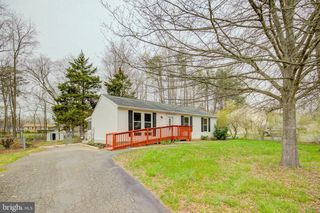 10904 HUNTINGTON WOODS CIR, Fredericksburg, VA 22407